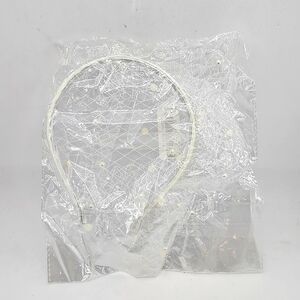 White netting faux pearl headband